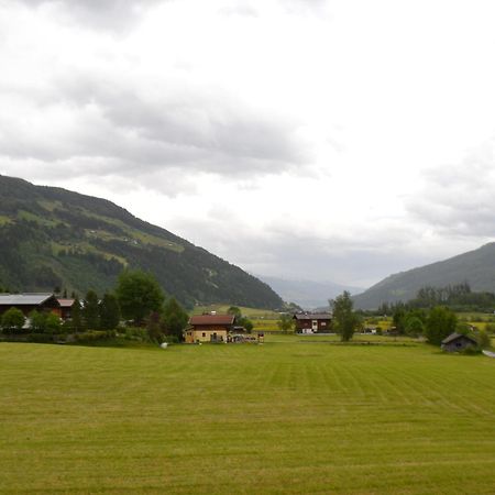 Gaestehaus Reichholf Neukirchen am Großvenediger Buitenkant foto