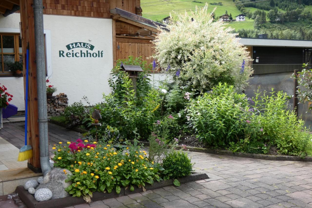 Gaestehaus Reichholf Neukirchen am Großvenediger Buitenkant foto