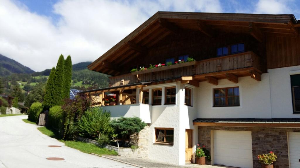 Gaestehaus Reichholf Neukirchen am Großvenediger Buitenkant foto